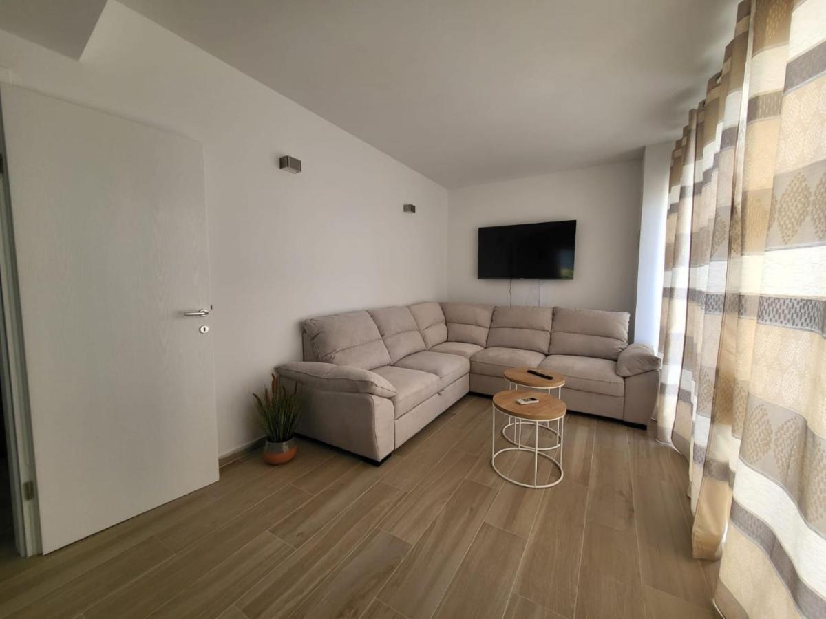 Apartment Prejac By The Beach Malinska Dış mekan fotoğraf